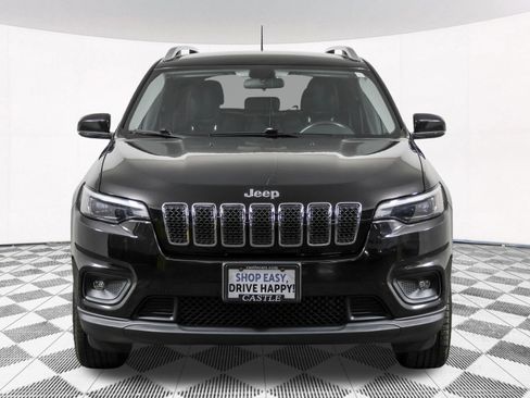 Used 2019 Jeep Cherokee Latitude Plus w/ Cold Weather Group AWD/4WD image 10