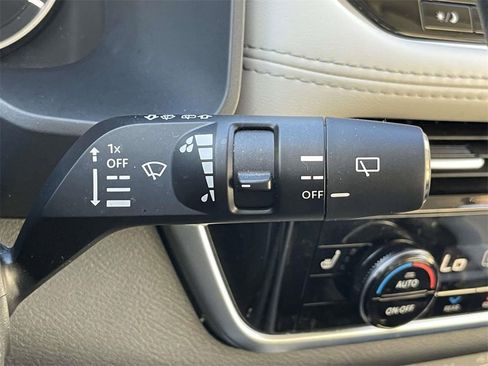 Certified 2023 Nissan Rogue SL w/ SL Premium Package image 24