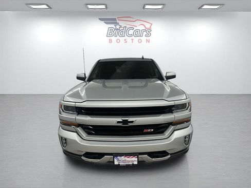 Used 2018 Chevrolet Silverado 1500 LT w/ All Star Edition image 2