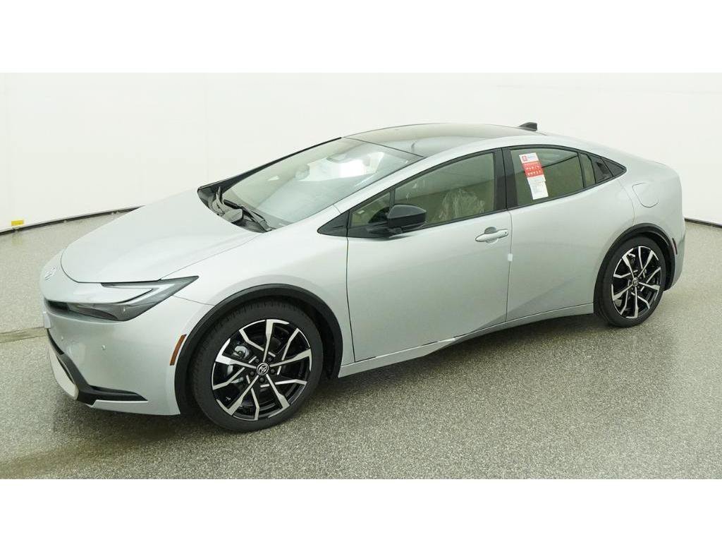 New 2026 Toyota Prius Plug-In Hybrid FWD image 2
