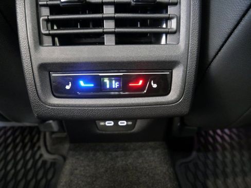 Used 2024 Volkswagen GTI Autobahn image 32