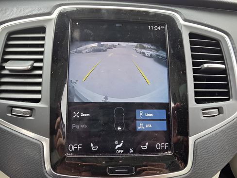 Used 2022 Volvo XC90 T6 Momentum w/ Climate Package image 19