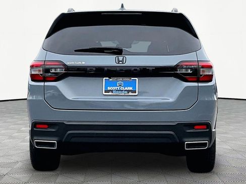 Certified 2024 Honda Pilot Sport image 6