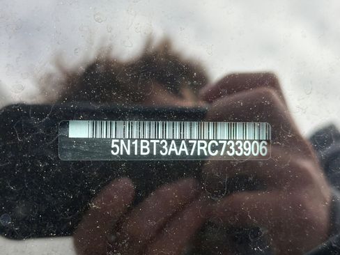 Used 2024 Nissan Rogue S image 3