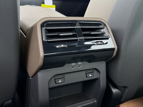 New 2026 BMW 530i w/ Executive Package image 27