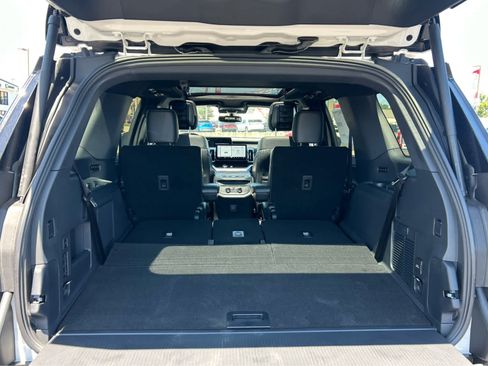 New 2027 Ford Expedition Platinum AWD/4WD image 8