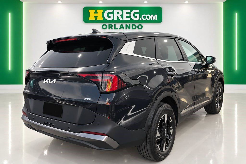 Used 2026 Kia Sportage LX AWD/4WD image 6
