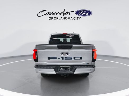 Used 2025 Ford F150 Lightning XLT AWD/4WD image 7