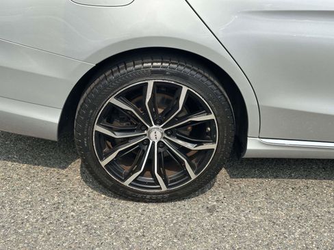 Used 2018 Mercedes-Benz C 300 4MATIC Sedan image 10