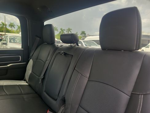 Used 2022 RAM 2500 Big Horn w/ Night Edition AWD/4WD image 18