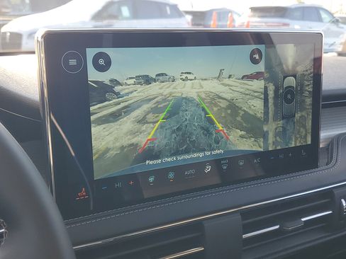 New 2026 Lincoln Corsair Premiere image 20