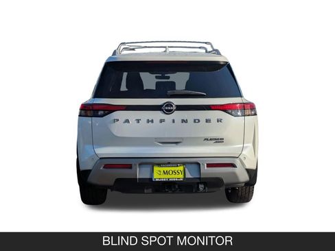 Used 2023 Nissan Pathfinder Platinum w/ Cargo Package AWD/4WD image 9