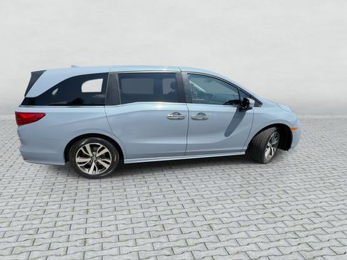 Used 2023 Honda Odyssey Touring image 9