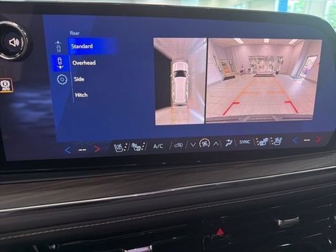 New 2026 Chevrolet Tahoe Premier w/ Sun And Tow Package AWD/4WD image 19