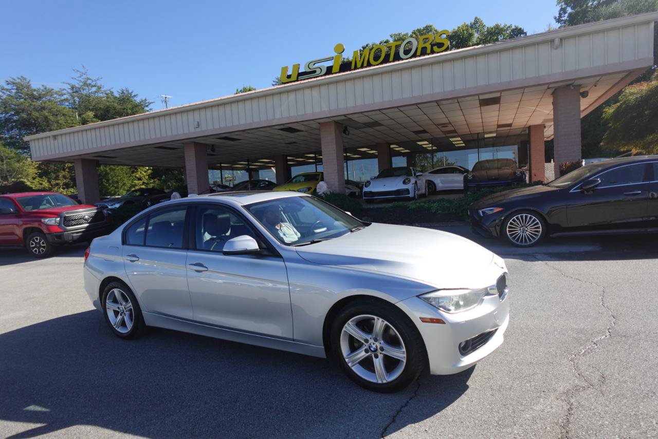 Used 2013 BMW 328i xDrive Sedan AWD/4WD image 25