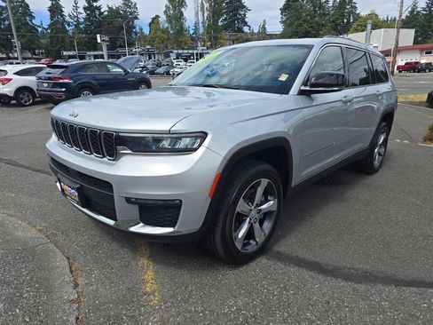 Used 2021 Jeep Grand Cherokee L Limited AWD/4WD image 3