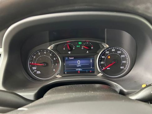 Used 2023 GMC Acadia SLE image 18