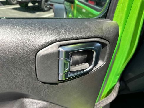 New 2025 Jeep Gladiator Sport image 33