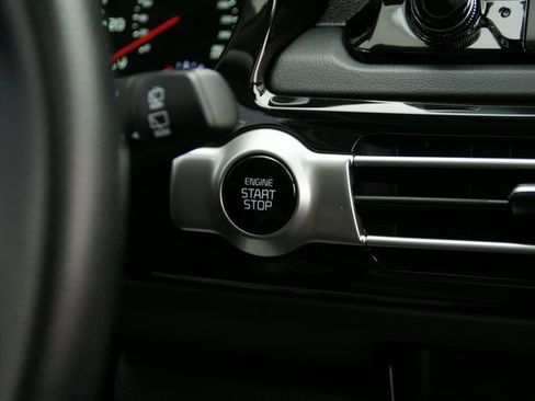 Used 2023 Kia Seltos SX w/ SX Sunroof Package image 19