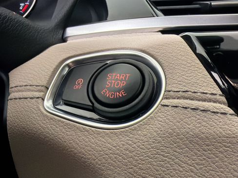 Used 2018 BMW X2 sDrive28i w/ Convenience Package FWD image 18