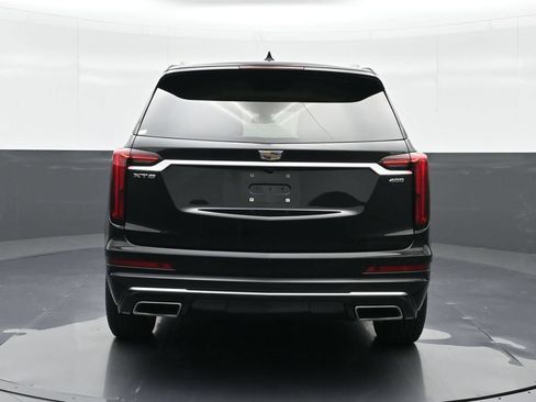 Used 2023 Cadillac XT6 Premium Luxury FWD image 16
