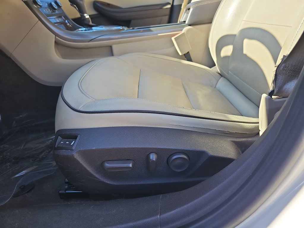 Used 2013 Chevrolet Malibu Eco w/ Navigation Package FWD image 28