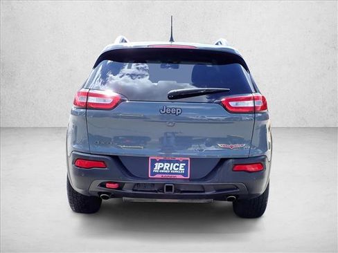 Used 2014 Jeep Cherokee Trailhawk w/ Technology Group AWD/4WD image 3