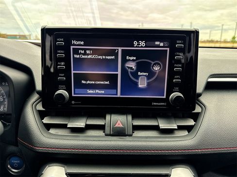 Used 2022 Toyota RAV4 SE image 16