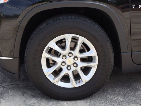 Used 2019 Chevrolet Traverse LT FWD image 33