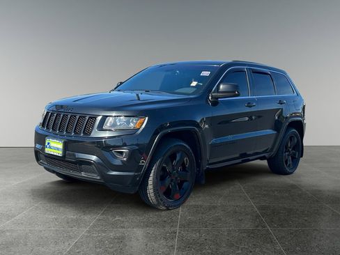 Used 2015 Jeep Grand Cherokee Altitude AWD/4WD image 4