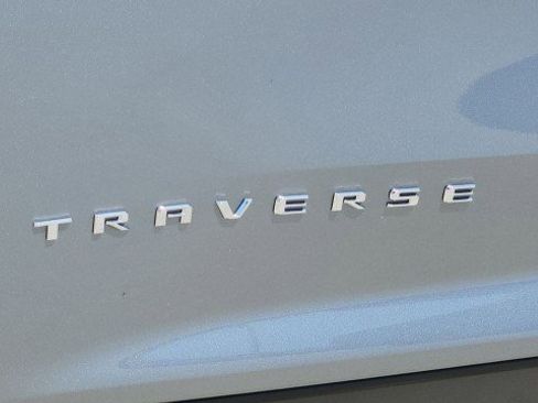Used 2026 Chevrolet Traverse LT w/ Driver Confidence Package FWD image 32