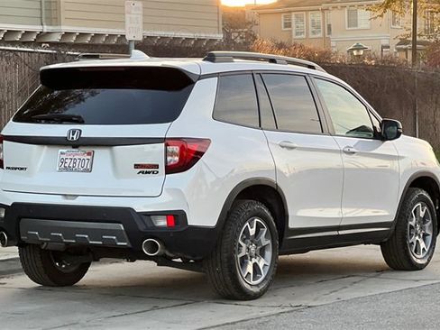 Used 2023 Honda Passport TrailSport image 4