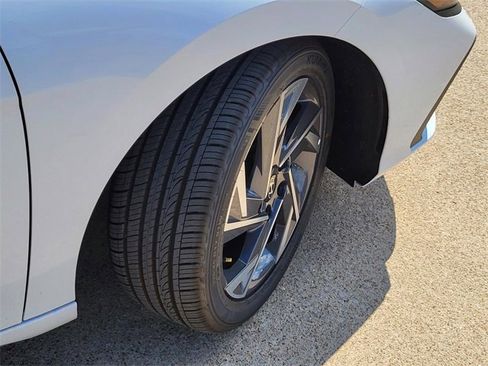 New 2025 Hyundai Elantra Sport image 5