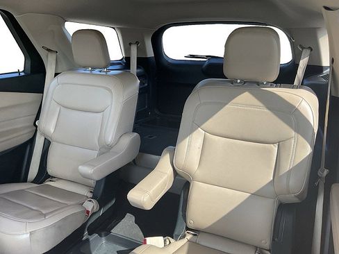 Used 2021 Ford Explorer XLT w/ Equipment Group 202A image 12