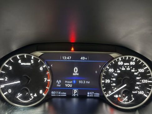 Used 2021 Nissan Altima 2.5 SR w/ SR Premium Package image 9