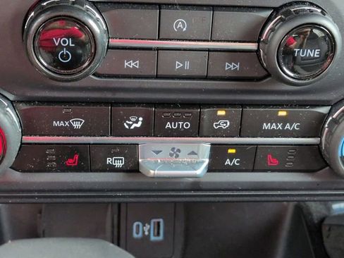 Certified 2023 Ford Bronco Big Bend image 29