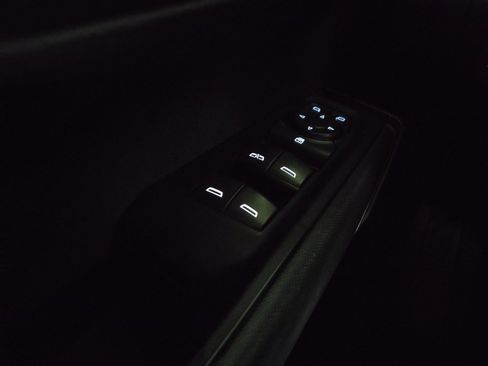 Used 2019 Chevrolet Silverado 1500 Custom w/ Custom Value Package RWD image 27