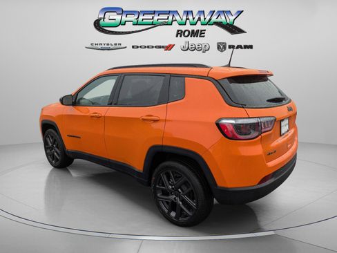 New 2026 Jeep Compass Latitude w/ Sun and Sound Group image 5