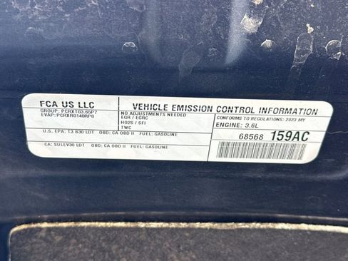 Used 2023 Chrysler Pacifica Touring-L FWD image 40