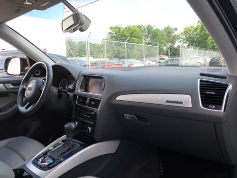 Used 2015 Audi Q5 3.0T Premium Plus w/ Technology Package AWD/4WD image 28