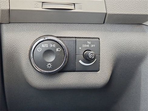 Used 2012 Chevrolet Traverse LT image 15