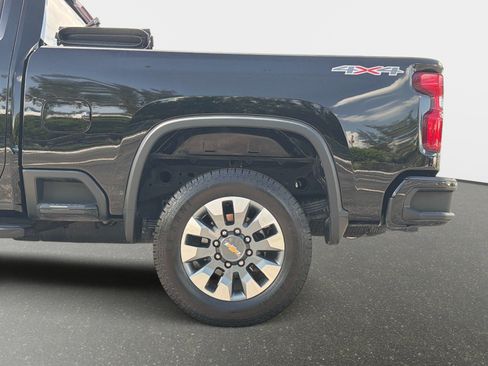 Used 2024 Chevrolet Silverado 2500 Custom w/ Custom Value Package AWD/4WD image 14