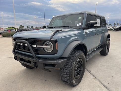 Used 2021 Ford Bronco First Edition image 6