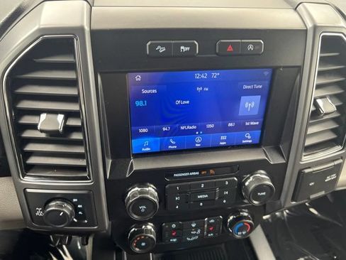 Used 2020 Ford F150 XLT w/ Equipment Group 302A Luxury AWD/4WD image 17