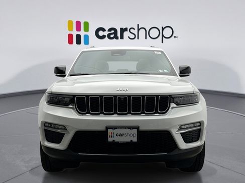 Used 2023 Jeep Grand Cherokee Limited w/ Luxury Tech Group II image 8