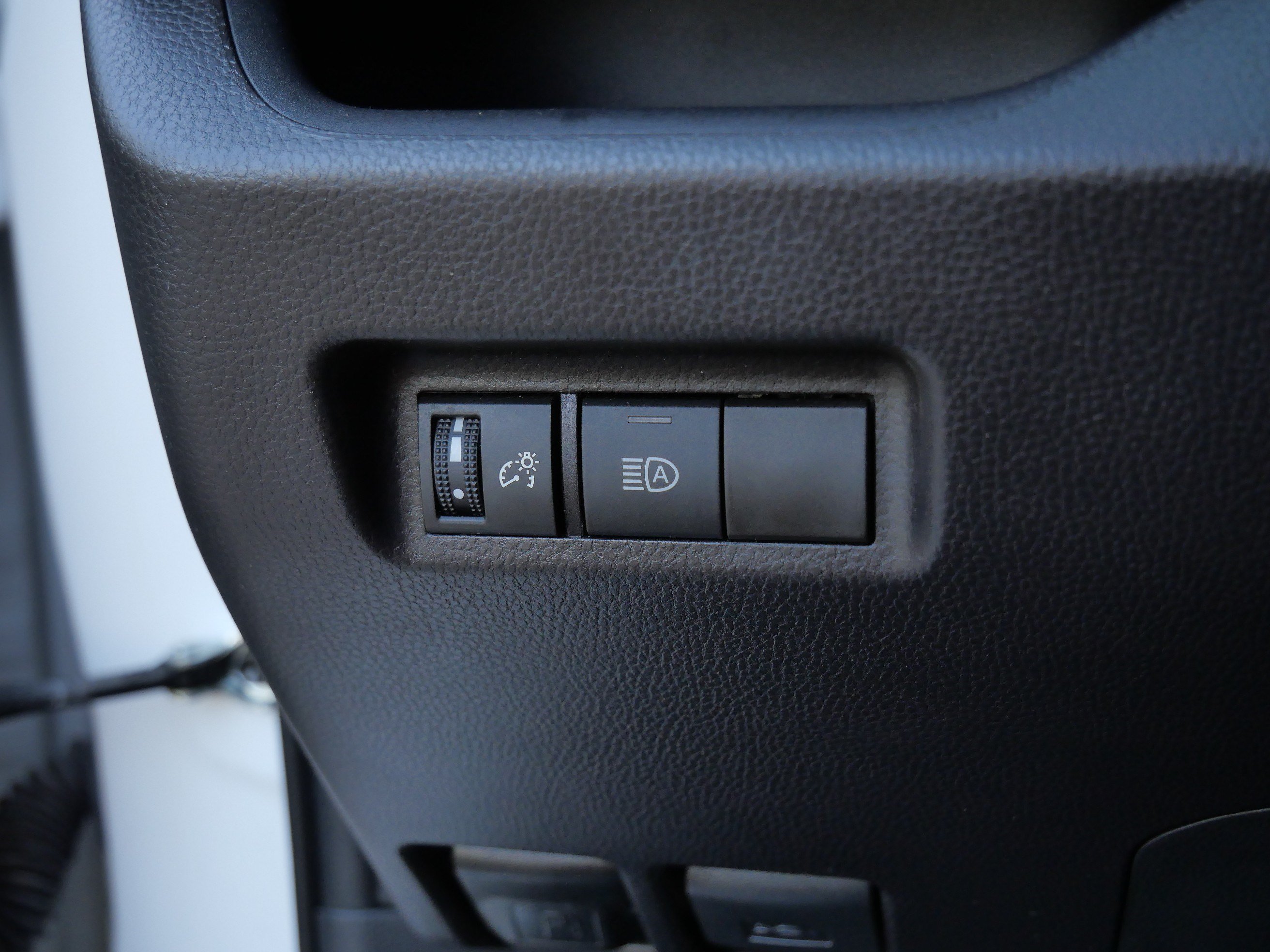 Certified 2025 Toyota RAV4 XLE AWD/4WD image 26