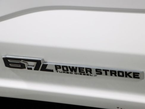 Used 2024 Ford F250 XLT w/ FX4 Off-Road Package AWD/4WD image 31