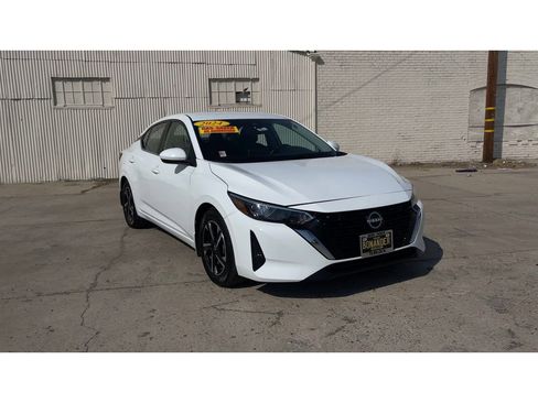 Used 2024 Nissan Sentra SV w/ Trunk Package image 5