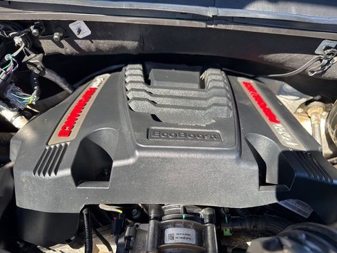 Used 2020 Ford F150 Raptor w/ Equipment Group 801A Mid image 41