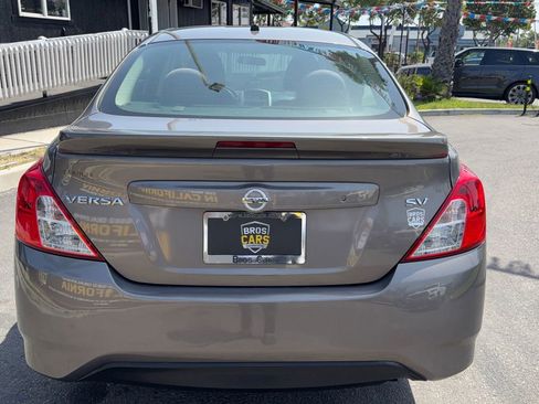 Used 2017 Nissan Versa SV FWD image 6